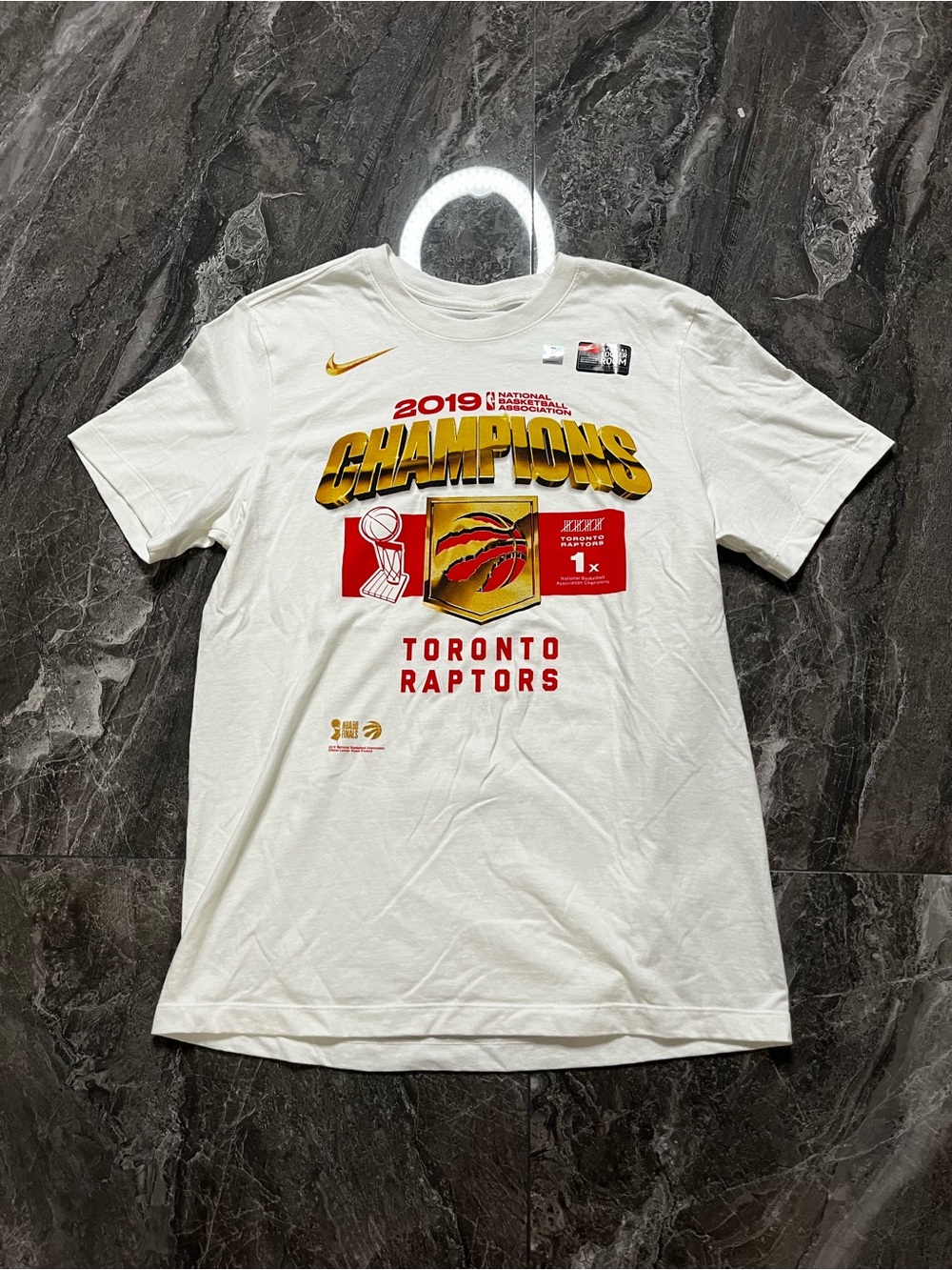 Nike Toronto Raptors 2019 NBA Champions Locker Room T-Shirt Mens Medium White M